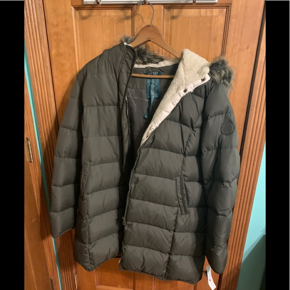 Faux fur trim hooded down coat - Picture 4 of 8
